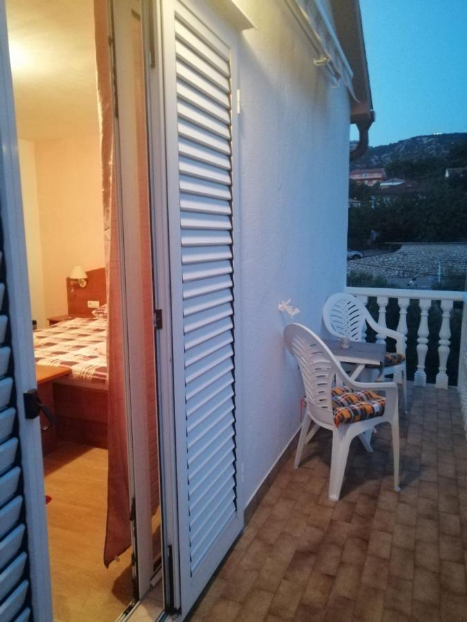 Smjestajni Objekt Padovan Banjol Exterior foto